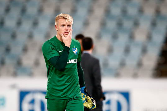 Goalkeeper Isak Pettersson