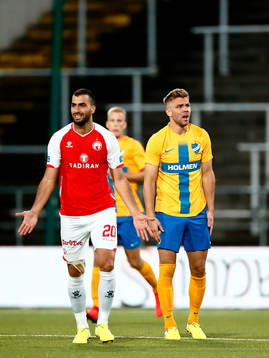 Loai Taha of Hapoel Beer-Sheva and Christoffer Nyman of IFK