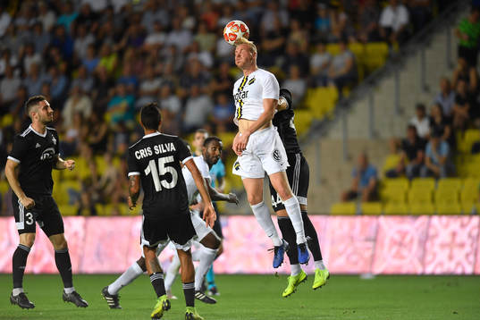 Kolbeinn Sigthorsson of AIK in action against Cristi Silva