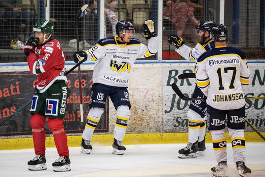 s Anton Bengtsson jublar