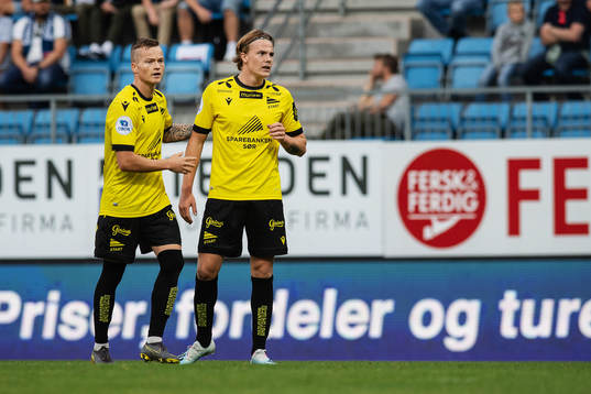 Aron Sigurdarson and Tobias Christensen of Start looks