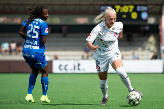 Eskilstunas Ngozi Sonia Okobi och Rosengårds Sofie Svava