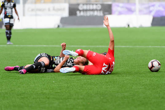 Piteås Julia Karlernäs och Örebros Sejde Abrahamsson