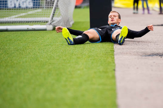 Vegard Østraat Erlien looks dejected