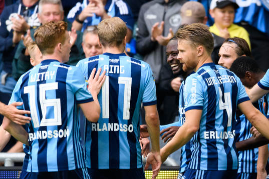 Djurgårdens Mohamed Buya Turay jublar