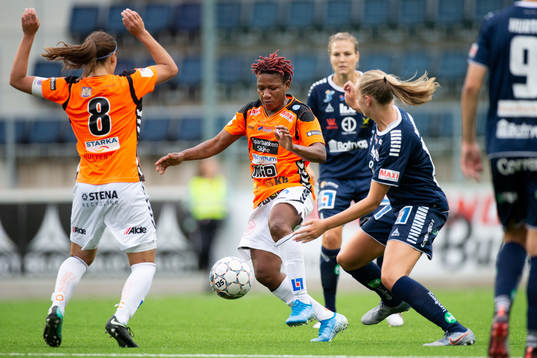 Kristianstads Rita Chikwelu och Linköpings Stina