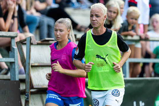 Rosengårds Caroline Seger värmer upp