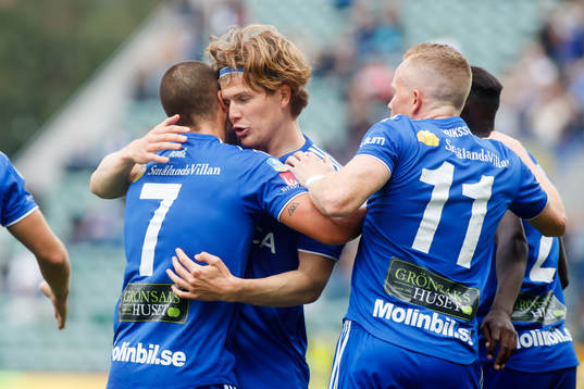 GIF Sundsvalls Oliver Berg jublar