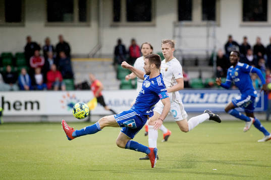 Marc Mas Costa GIF Sundsvall och Eirik Haugan Östersunds FK