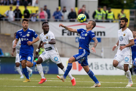 Samuel Laryea Mensiro Östersunds FK och GIF Sundsvalls Pol
