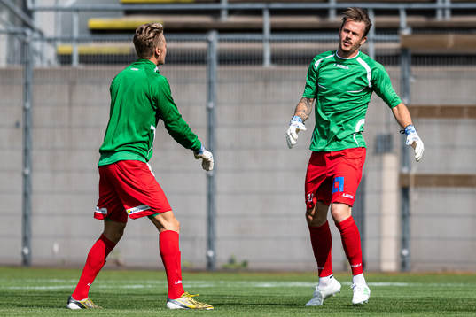 Landskronas målvakter Robin Wallinder och Erik Dahlin