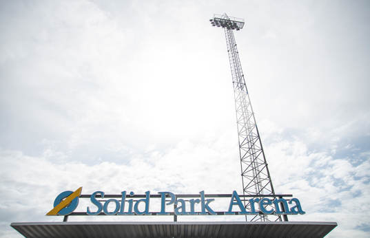 Skylten för Solid Park Arena