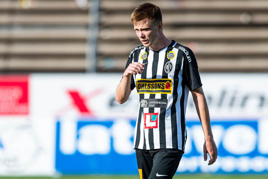 Landskronas Dennis Olofsson deppar