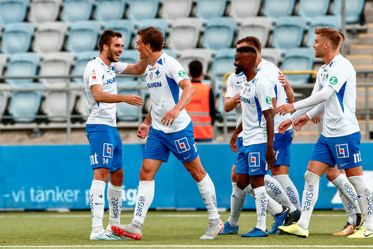 IFK Norrköpings Egzon Binaku jublar med Rasmus Lauritsen