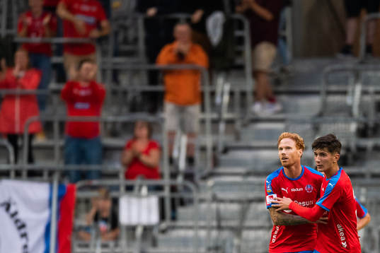 Helsingborgs Alexander Farnerud och Armin Gigovic jublar