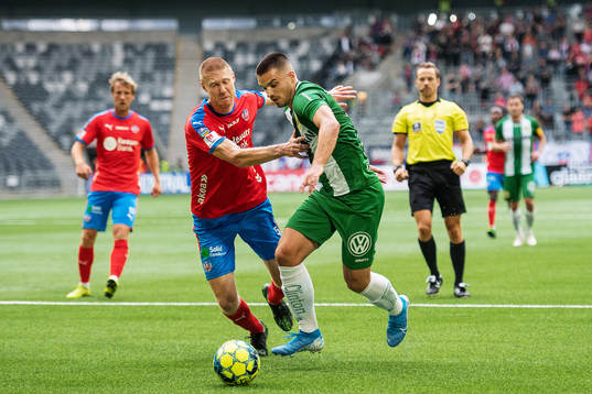 Helsingborgs Markus Holgersson och Hammarbys Vladimir Rodic
