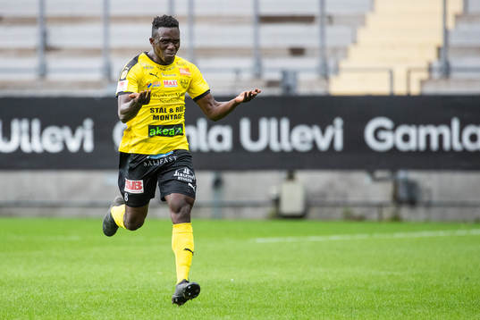 Mjällbys Bubacarr Jobe jublar