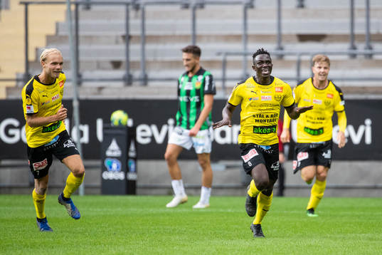 Mjällbys Bubacarr Jobe jublar