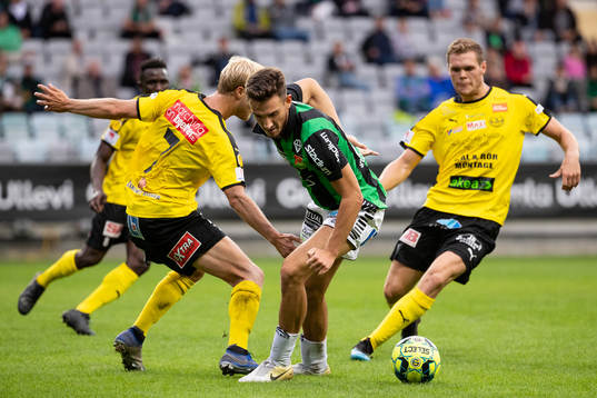 GAIS Haris Cirak mot Mjällbys Viktor Gustafson