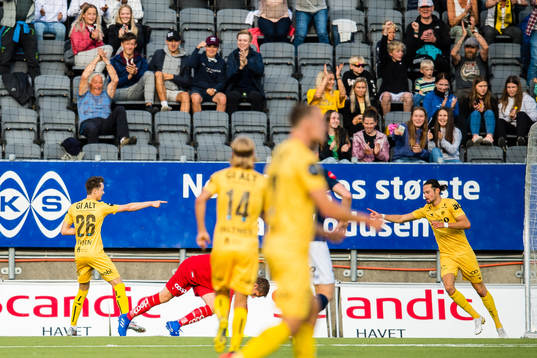 Håkon Evjen of Bodø/Glimt celebrates with Amor Yonas