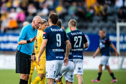 Trond Ivar Døvle, referee