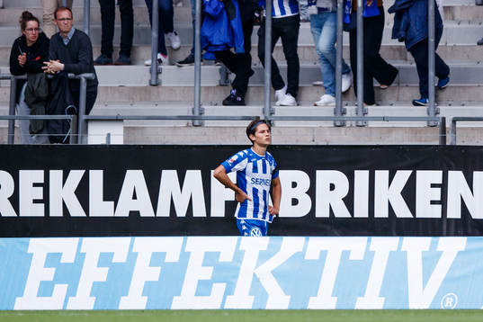 IFK Göteborgs Rasmus Wikström lämnar planen