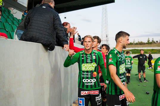 Varbergs Hampus Zackrisson jublar