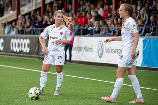 Rosengårds Jelena Cankovic och Fiona Brown