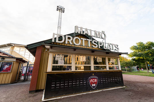 Generell vy över entrén till Malmö IP