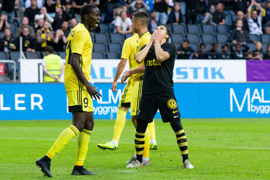 Tarik Elyounoussi of AIK reacts