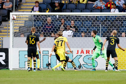 Yury Kendysh of Sheriff Tiraspol nods the ball in the goal