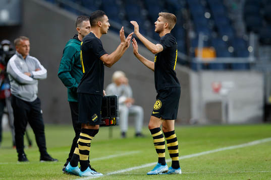 Anton Salétros of AIK is replaced by Nabil Bahoui