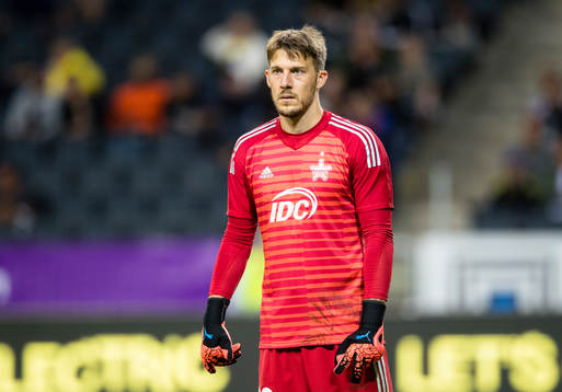 Goalkeeper Zvonimir Mikulic of Sheriff Tiraspol
