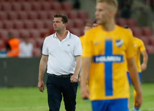 The coach of IFK Norrköping, Jens Gustafsson, looks