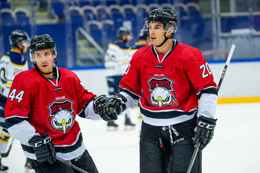 Malmö Redhawks Jesper Jensen Aabo och Henrik Hetta jublar