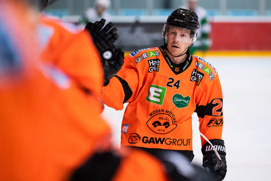 Graz 99ers Joakim Hillding jublar