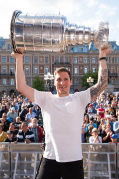 Alexander Steen lyfter pokalen