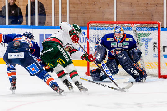 Växjös målvakt Viktor Andrén