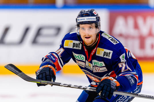 Växjös Brendan Shinnimin jublar