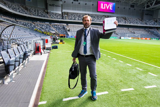 Cmores kommentator Daniel Kristiansson