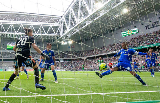 Hammarbys Richard Magyar gör 3-0 bakom Sundsvalls David