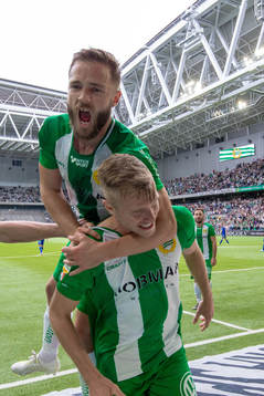Hammarbys Richard Magyar jublar med Mats Solheim