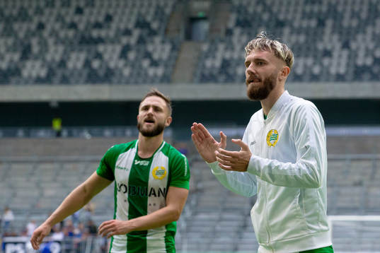 Hammarbys Simon Sandberg jublar