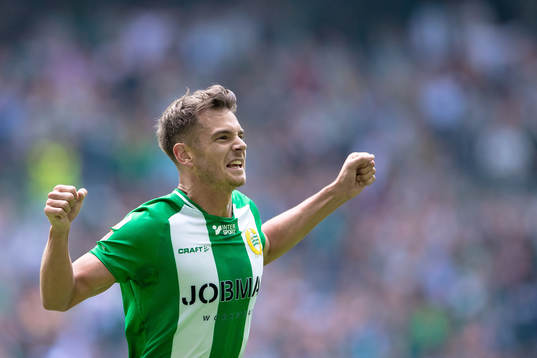 Hammarbys Alexander Kacaniklic jublar