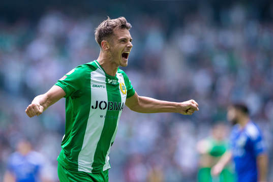 Hammarbys Alexander Kacaniklic jublar