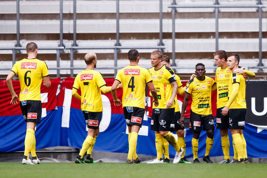 Mjällbys spelare jublar