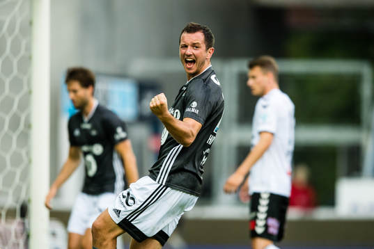 Even Hovland of Rosenborg celebrates