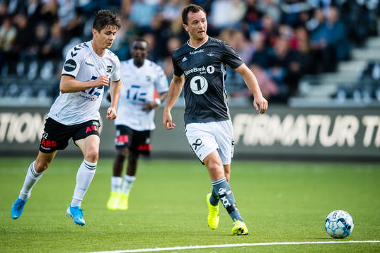 Torgeir Børven of Odd and Even Hovland of Rosenborg
