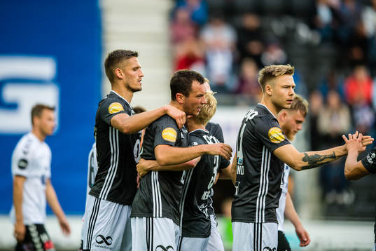 Even Hovland of Rosenborg celebrates