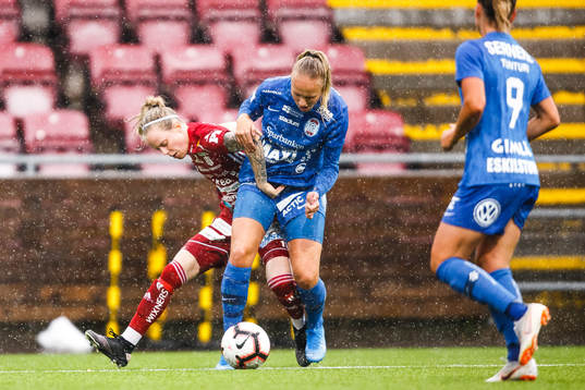 Piteås Cecilia Edlund och Eskilstunas Matilda Plan
